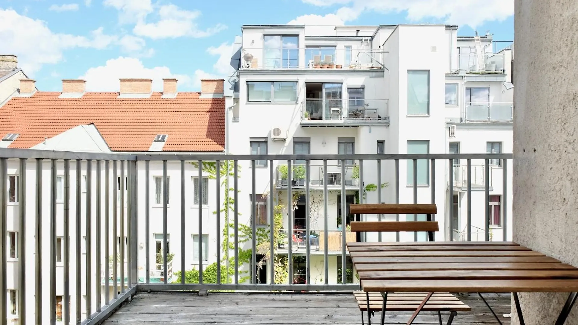 Triple A Apartments Вена Австрия
