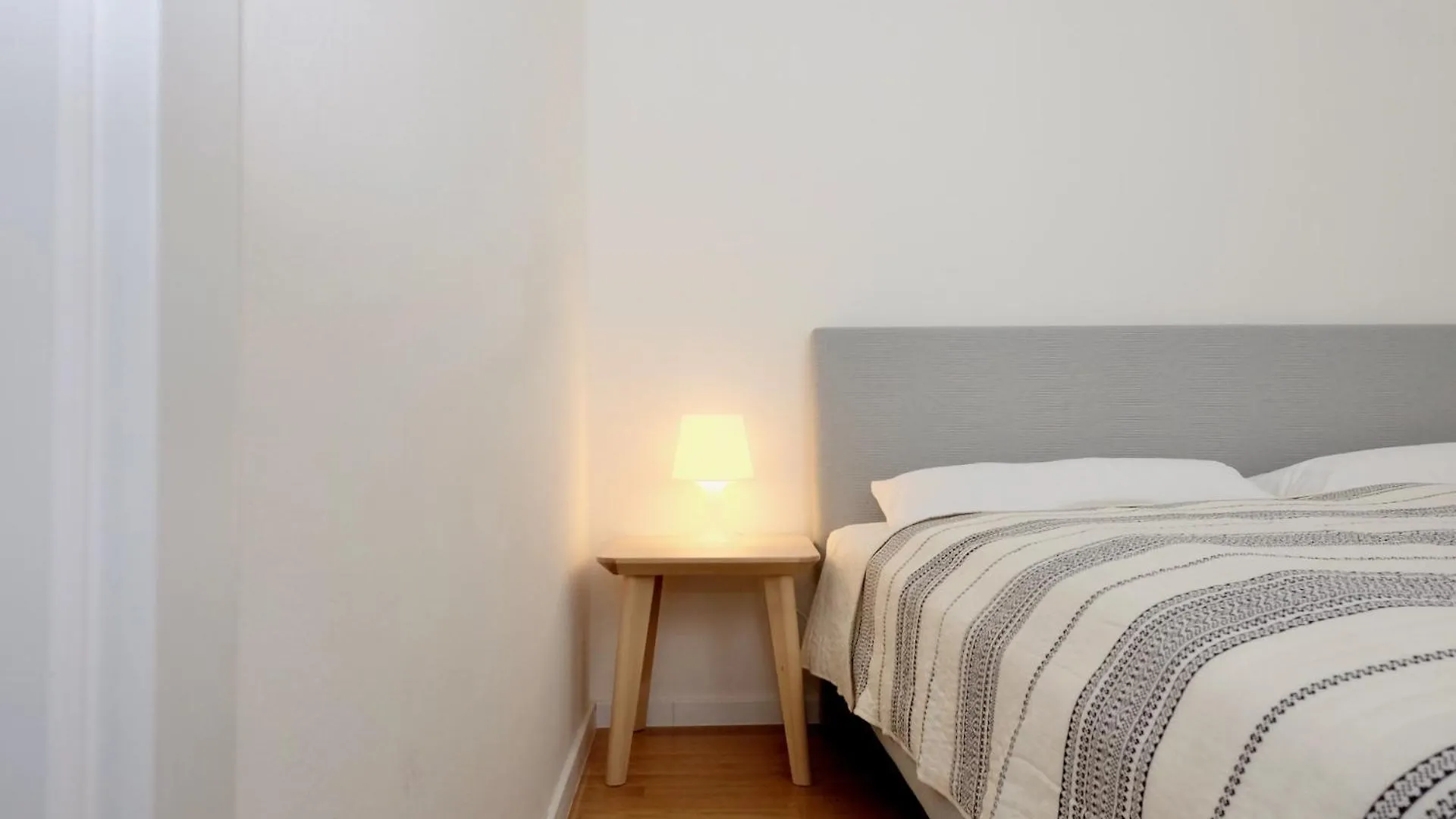 Triple A Apartments Вена