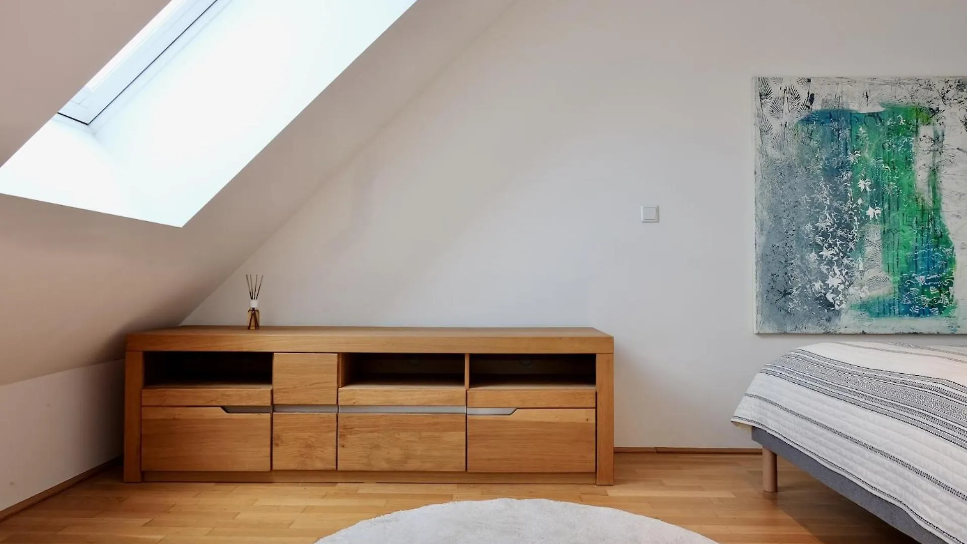 Triple A Apartments Вена 0*,  Австрия