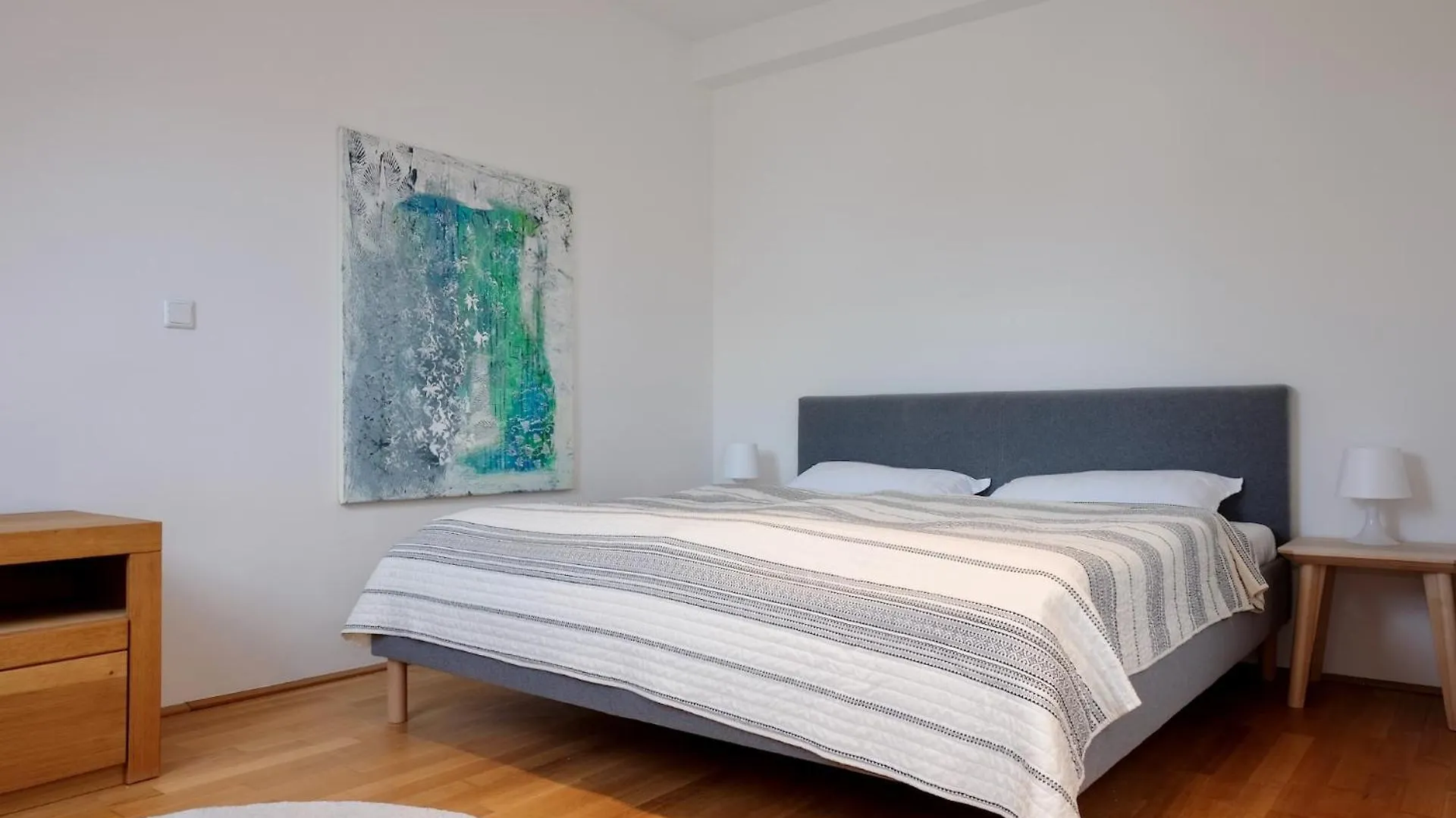 Triple A Apartments Вена Австрия