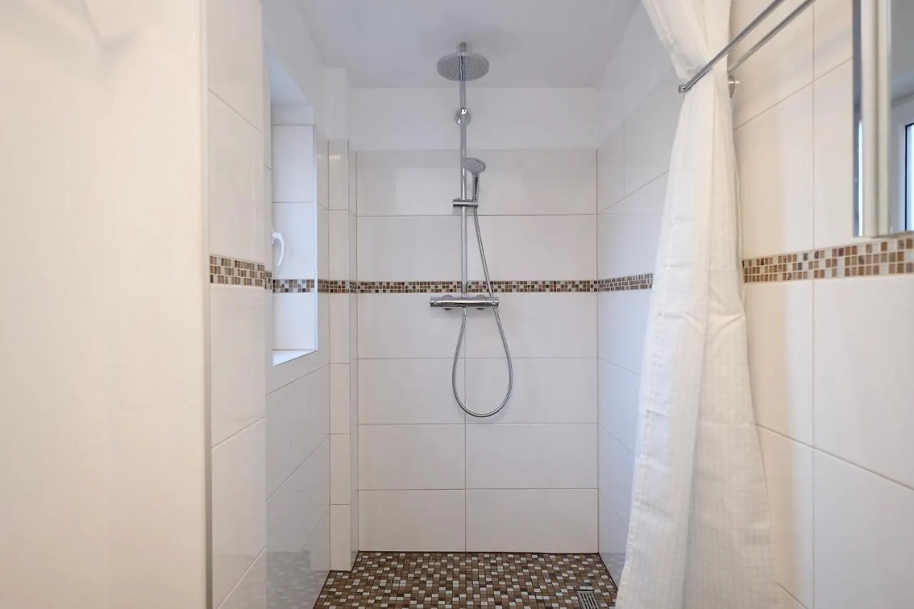 Triple A Apartments Вена